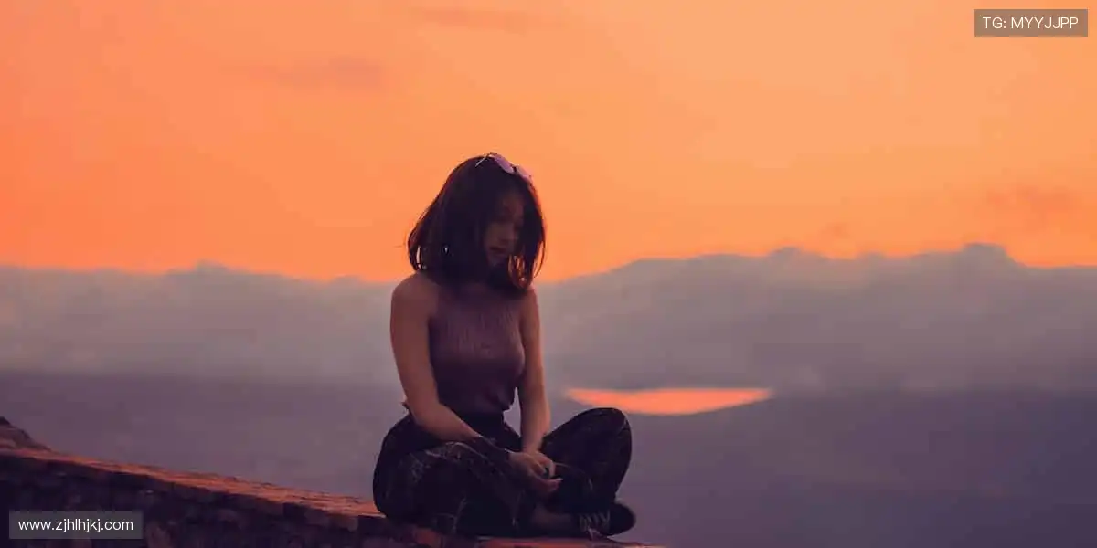 🎮 实时比分，弹幕狂欢，这里永不冷场！